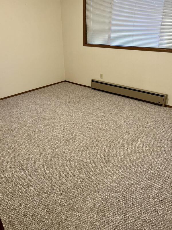 Building Photo - 309 S 14th St