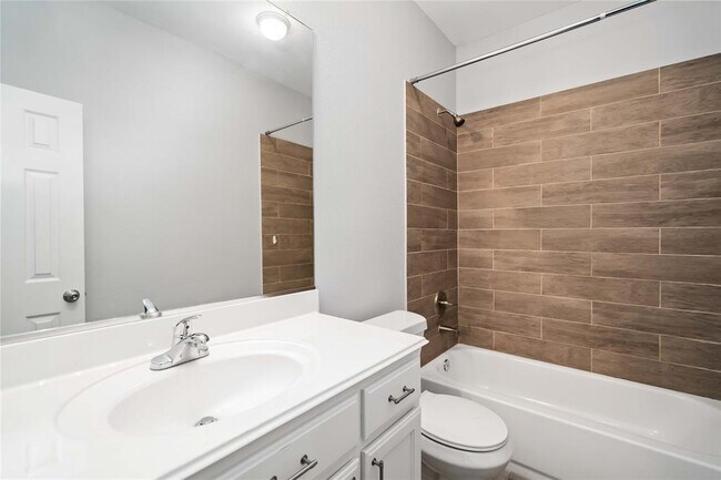 Building Photo - 5105 Southwind St