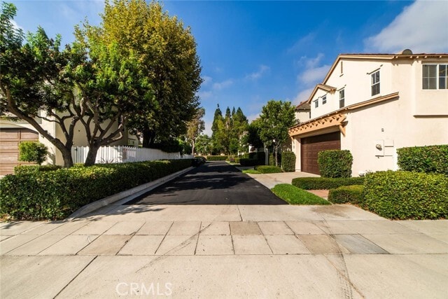 Building Photo - 206 Garden Gate Ln