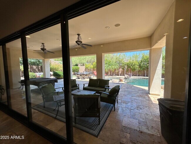 Building Photo - 5415 E Hallihan Dr