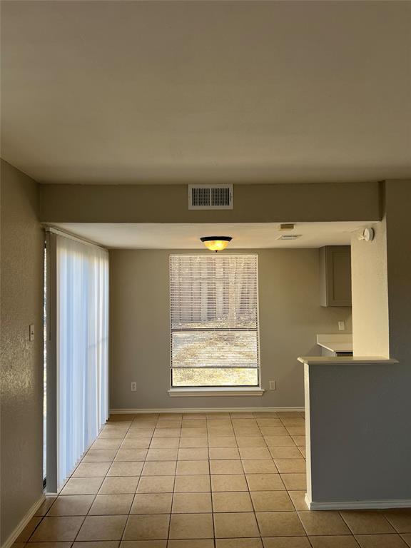 Building Photo - 6497 Hart Ln