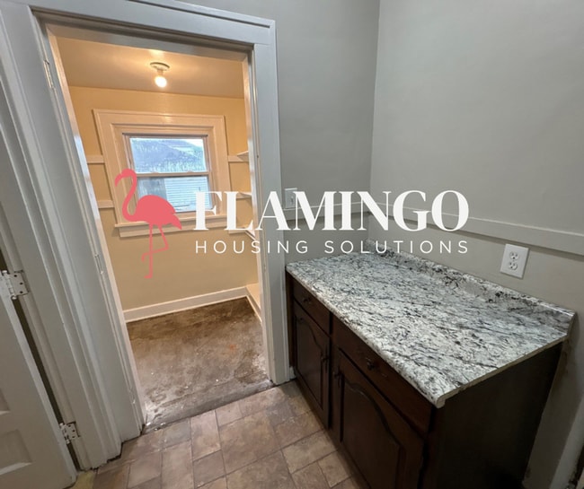 Building Photo - Charming 2-Bedroom Home in Dayton’s Pointview Area