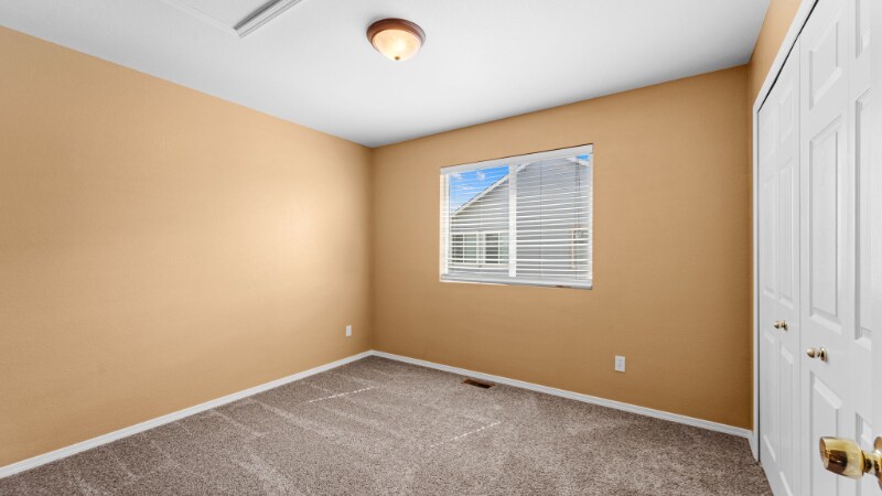 Building Photo - 1628 Lily Lake Dr