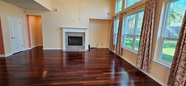Building Photo - 9540 Aire Libre Dr