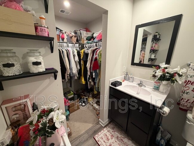 Building Photo - 35 Cecelia Way