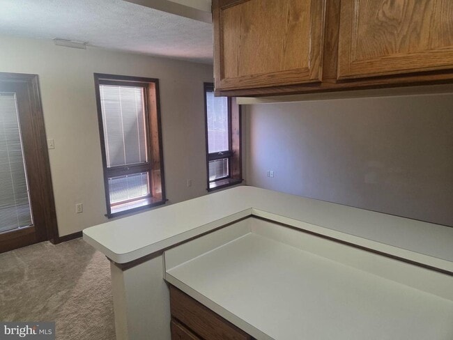 Building Photo - 23239 Rosewood Ct