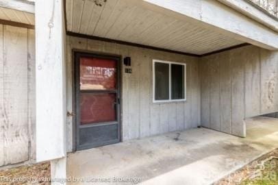 Building Photo - 136 Brentwood Dr