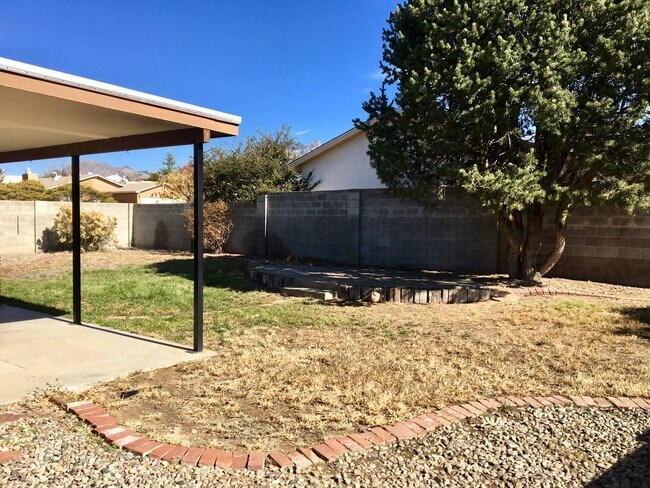 Building Photo - Heritage Hills Rental
