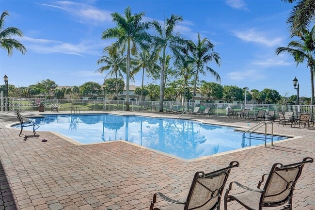 Building Photo - 2613 SW 83rd Terrace