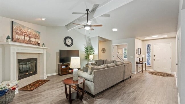 Building Photo - 9 E Elvendon Dr