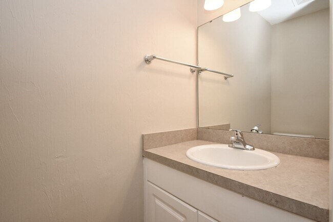 Building Photo - 501 SW 75th St