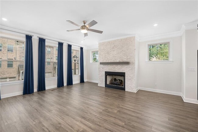 Building Photo - 1397 Live Oak Ln