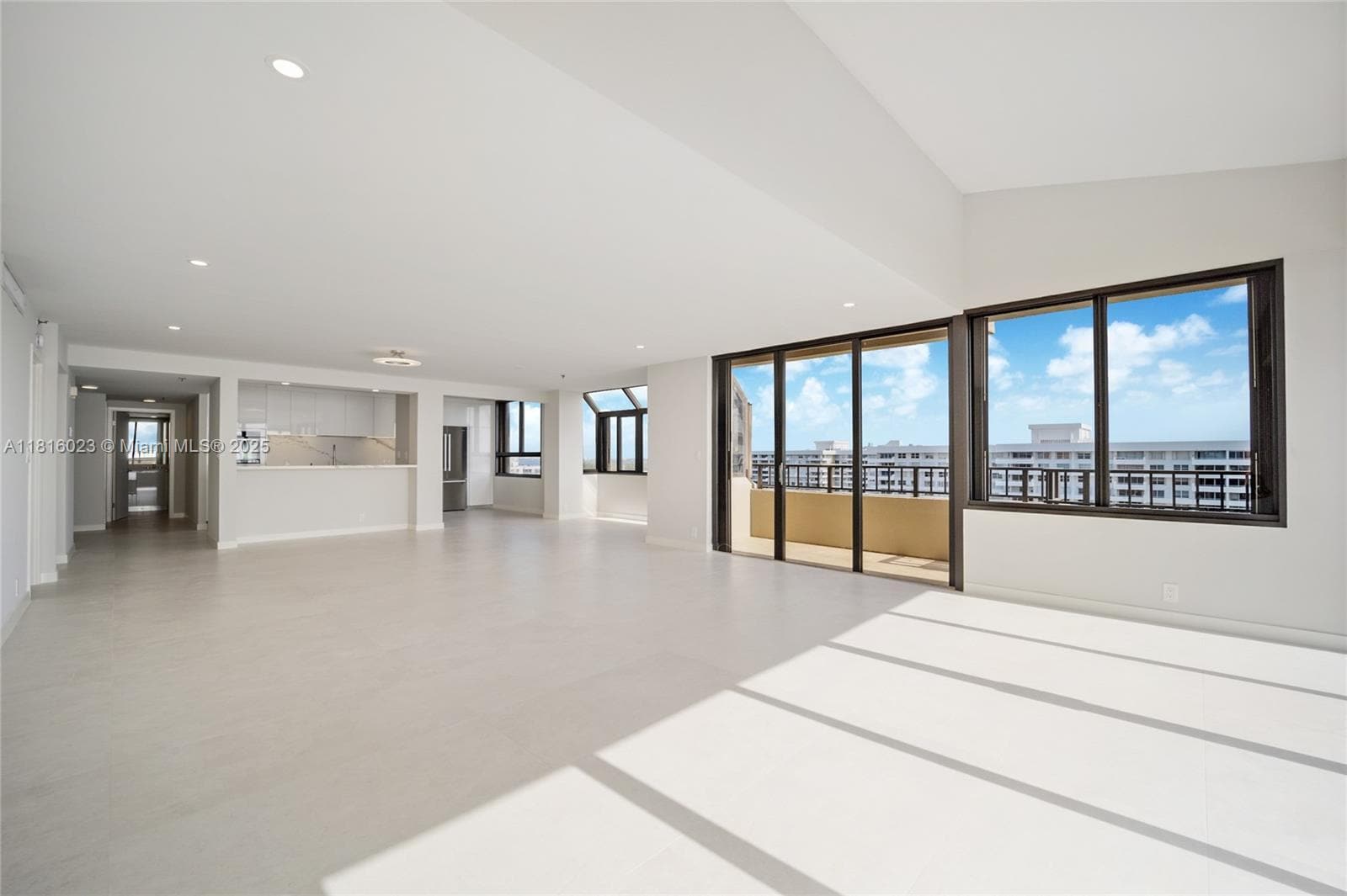 Building Photo - 201 Crandon Blvd