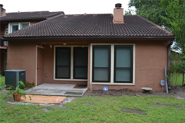 Building Photo - 603 Grenadine Ct