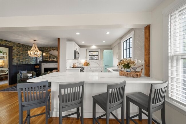 Building Photo - 11 Gingerbread Hill