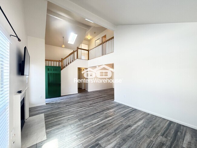 Building Photo - 1525 Casino Cir