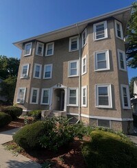 Building Photo - 229 Belmont St