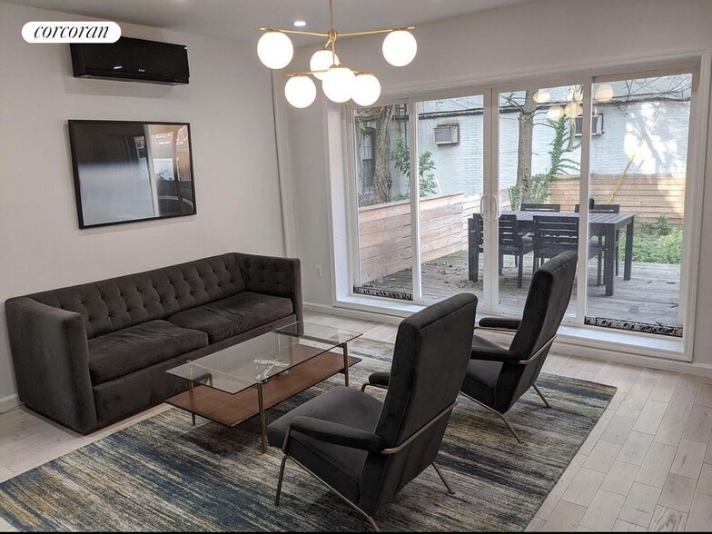 Primary Photo - 582 E 28th St