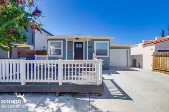 Building Photo - Beautifully Remodeled 4Bdm 2Ba Home with Detached Room/Gym Home in Talmadge Neighborhood.