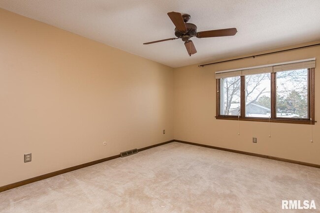 Building Photo - 3835 Prairie Ln