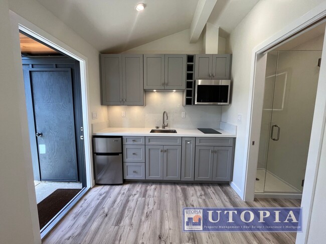 Building Photo - Brand New, Cozy Studio right near West Cliff Utilities Included!!