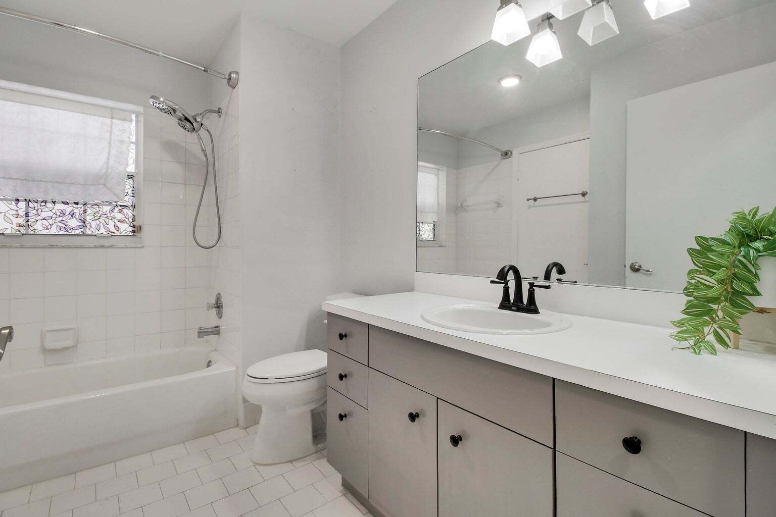 Building Photo - 7333 Burgess Dr