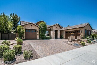Building Photo - 3009 E Valencia Dr