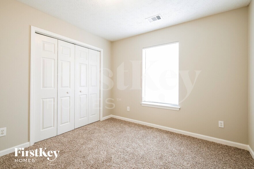 Building Photo - 5715 Hidden Brook Cir