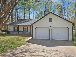 Building Photo - Charming Updated Ranch on Cul-de-Sac with Designer Finishes in Prime Kennesaw Location