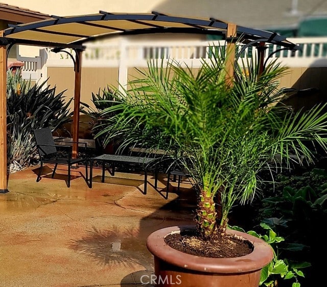 Building Photo - 14449 Palmrose St