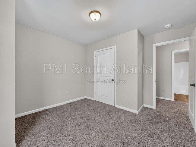 Building Photo - 6446 Grey Fox Way