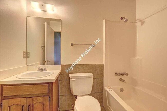 Building Photo - 2492 Whitehead Pl Dr