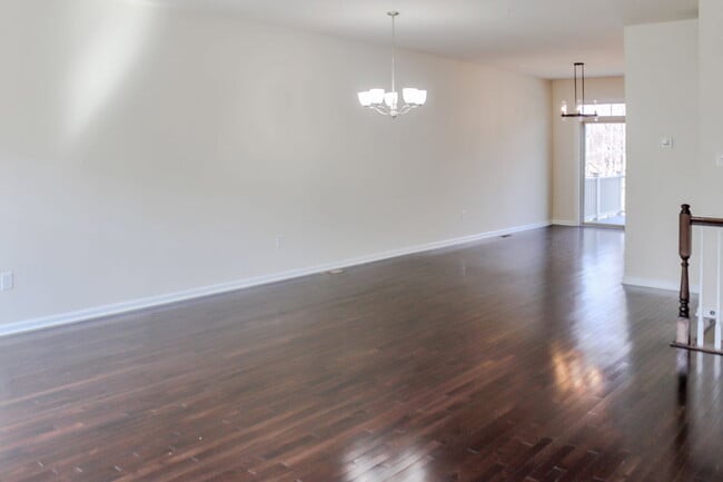 Building Photo - 15200 Lady Lauren Ln