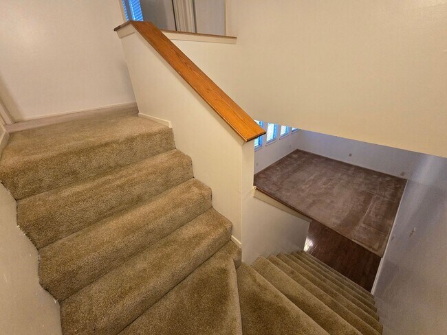 Building Photo - 2 Bed 1.5 Bath Condo in Bryan!