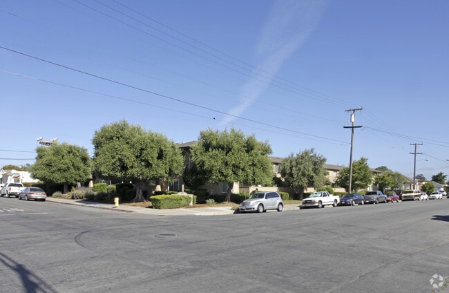 Primary Photo - Bullene Apartments