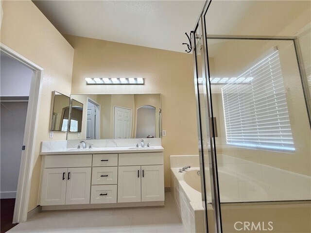 Building Photo - 17210 Volante Ct