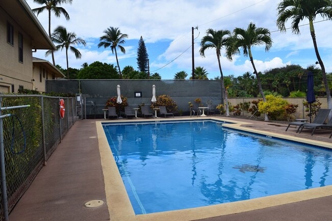 Primary Photo - Maui Gardens ground floor unfurnished 2 bedroom 1.5 bath with pool and tennis court