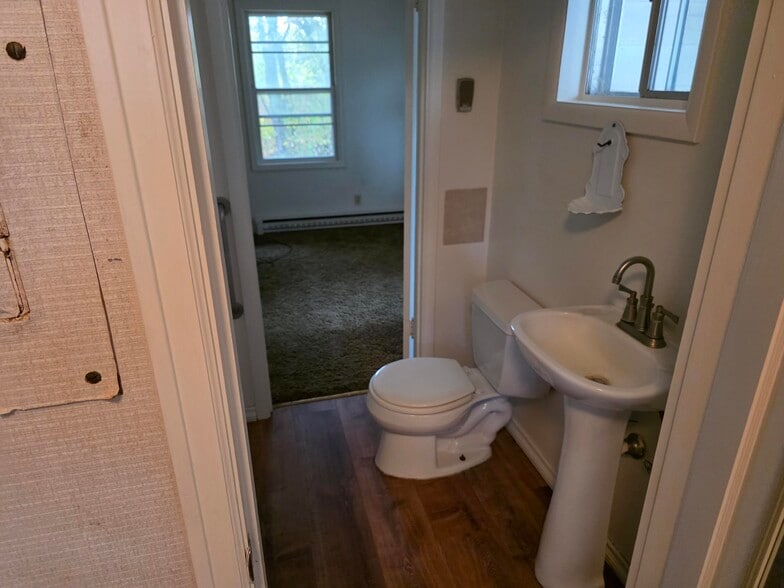 Building Photo - 14020 S Pacific Hwy W