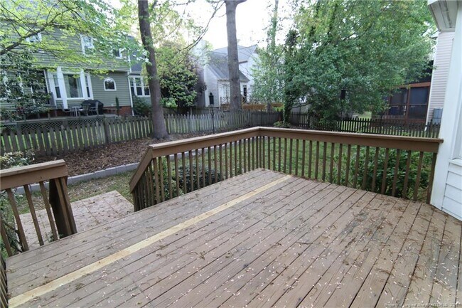 Building Photo - 2021 Shadow Creek Dr