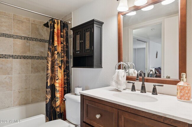 Building Photo - 7950 E Camelback Rd