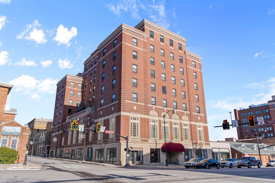 Building Photo - Altamont Apartments
