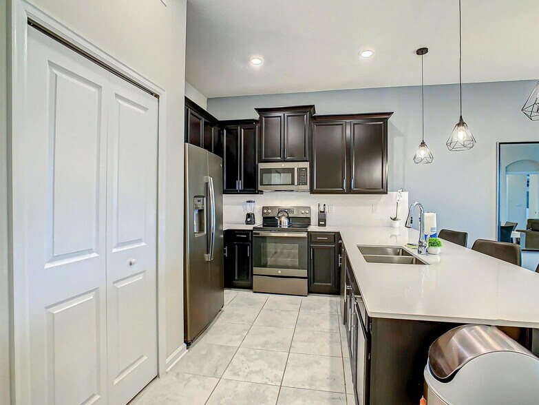 Building Photo - 1159 Challenge Dr