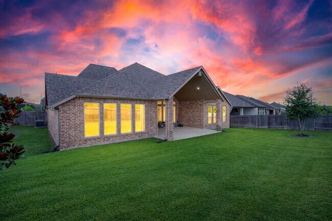 Building Photo - 5439 Farm Hill Way