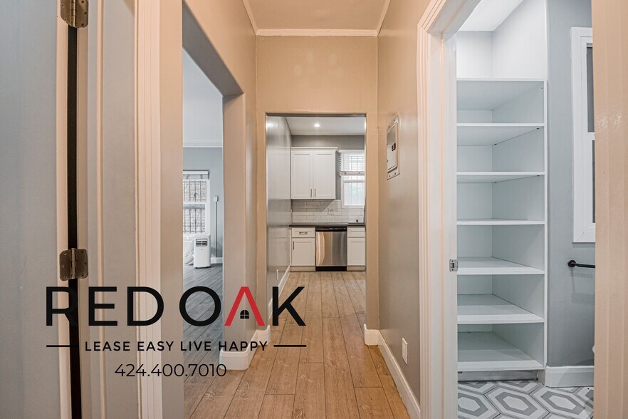 Building Photo - 681 Shatto Pl