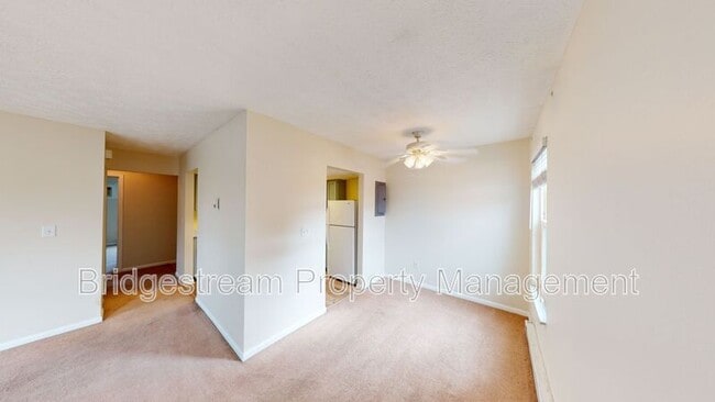 Building Photo - 1431 Minstrel Dr