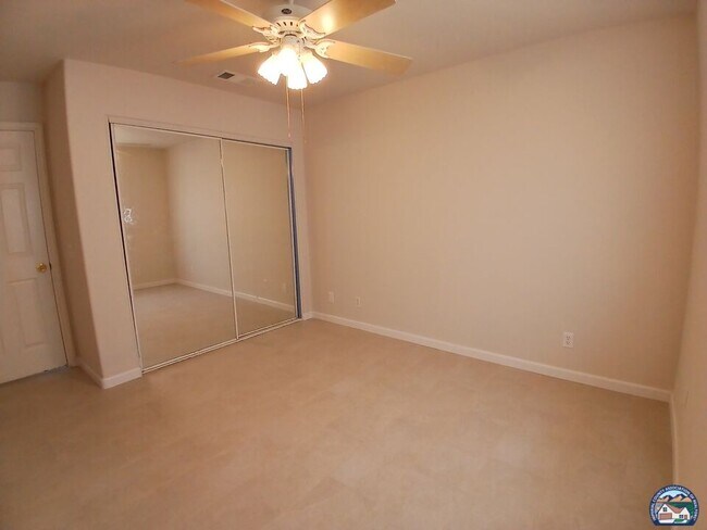 Building Photo - 2377 Sand Knoll Ave
