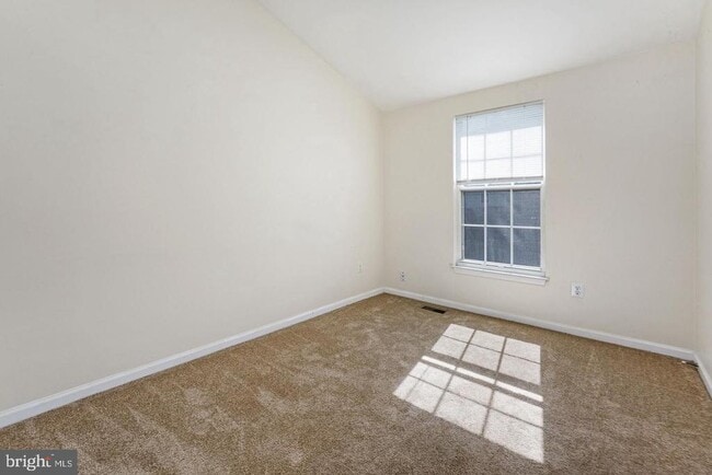Building Photo - 3433 Belleplain Ct