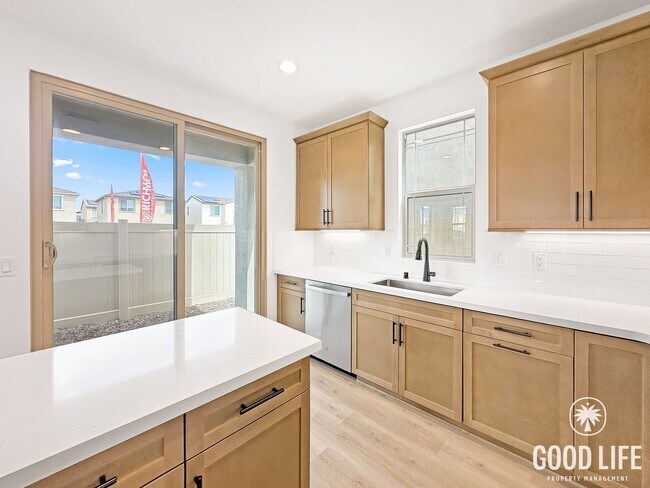 Building Photo - RV: Brand-New Luxury 4BR Home in Menifee | 1,650 Sq Ft | Never Lived In