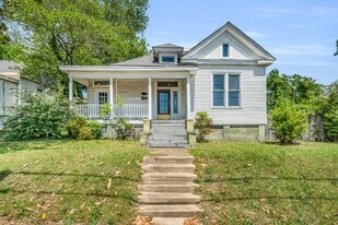 Building Photo - 1425 College St