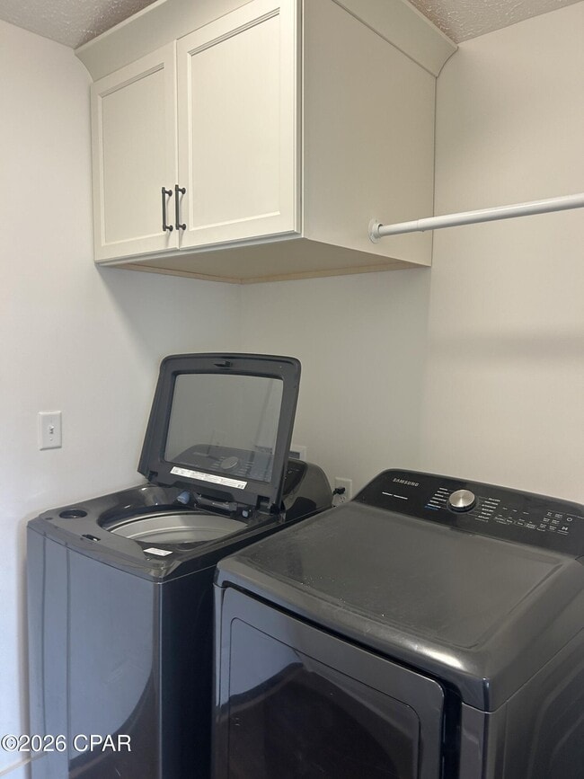 Building Photo - 8213 Singletary St